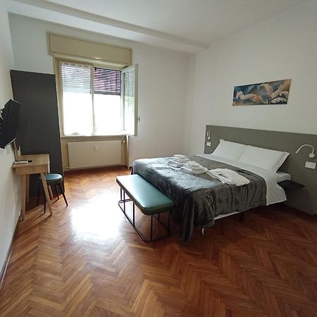 Megaride'S Dependance Como Exterior foto